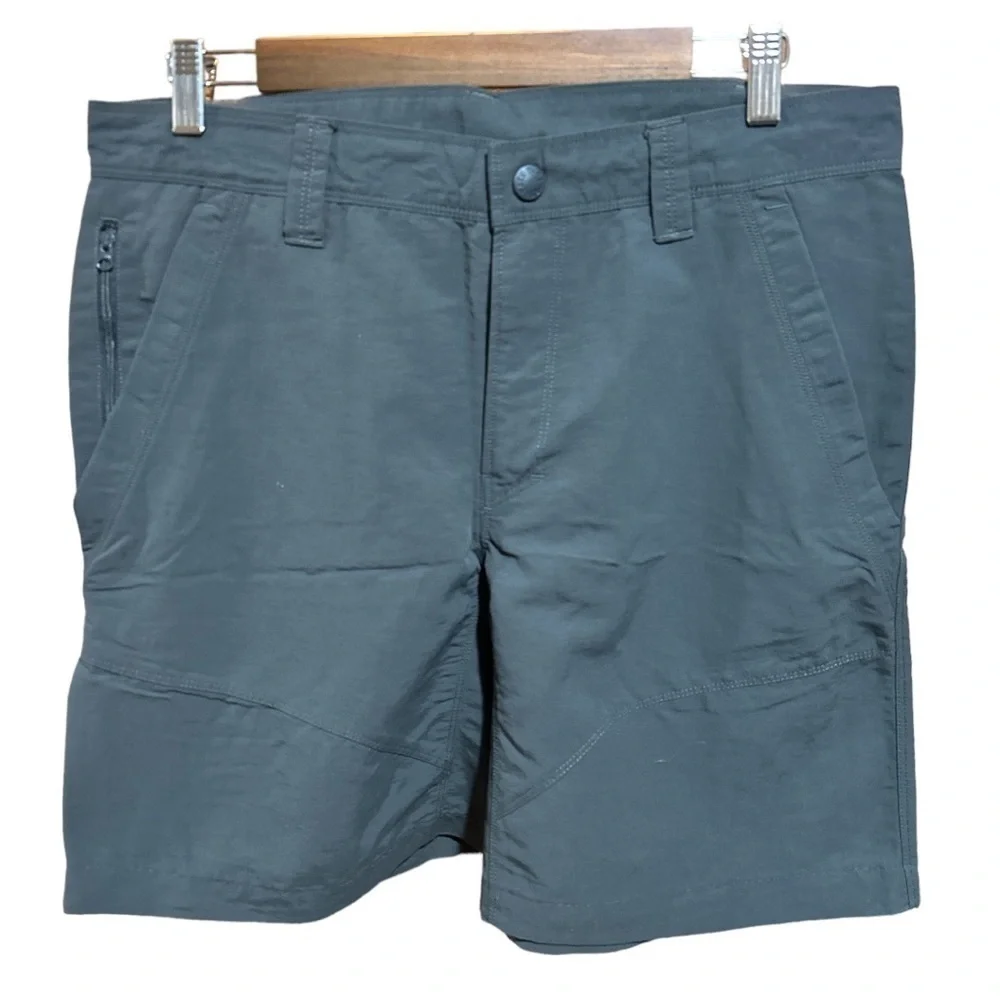 EUC - The North Face Men’s Horizon Utility Shorts - size 32 - Asphalt Gray